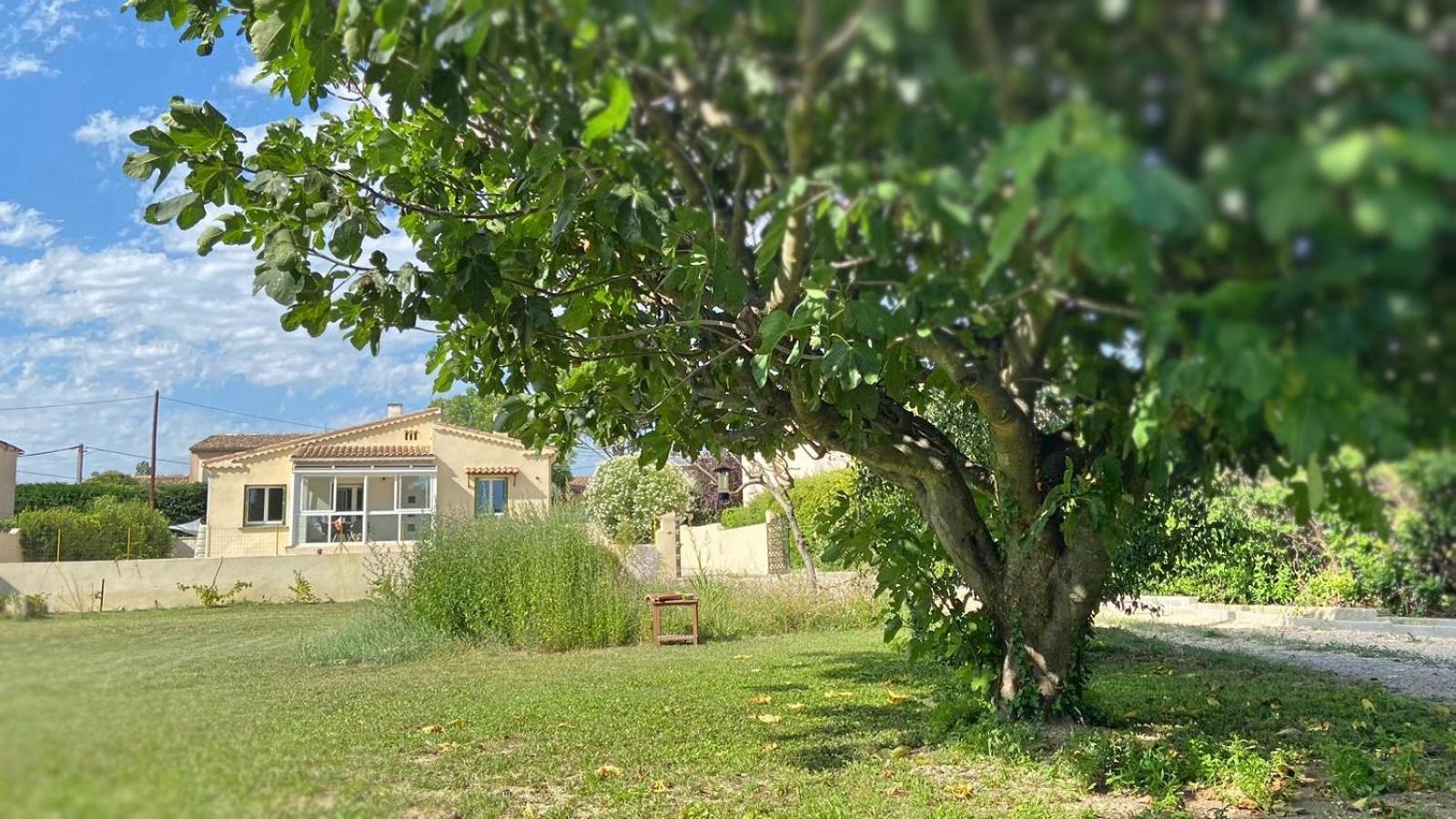 Villa Kps Pujaut Kültér fotó
